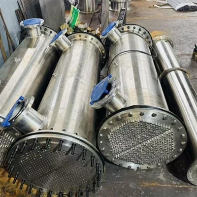 Trocadores de calor industriais-e-tubulares GNEE enviados para o Paquistão